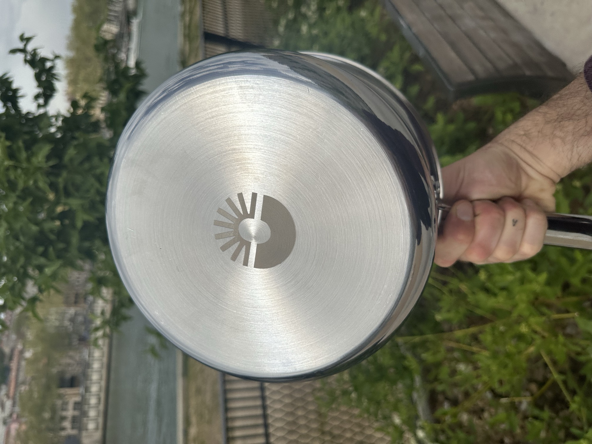 PFAS, les polluants eternels : ce que ta poele ne te dit pas